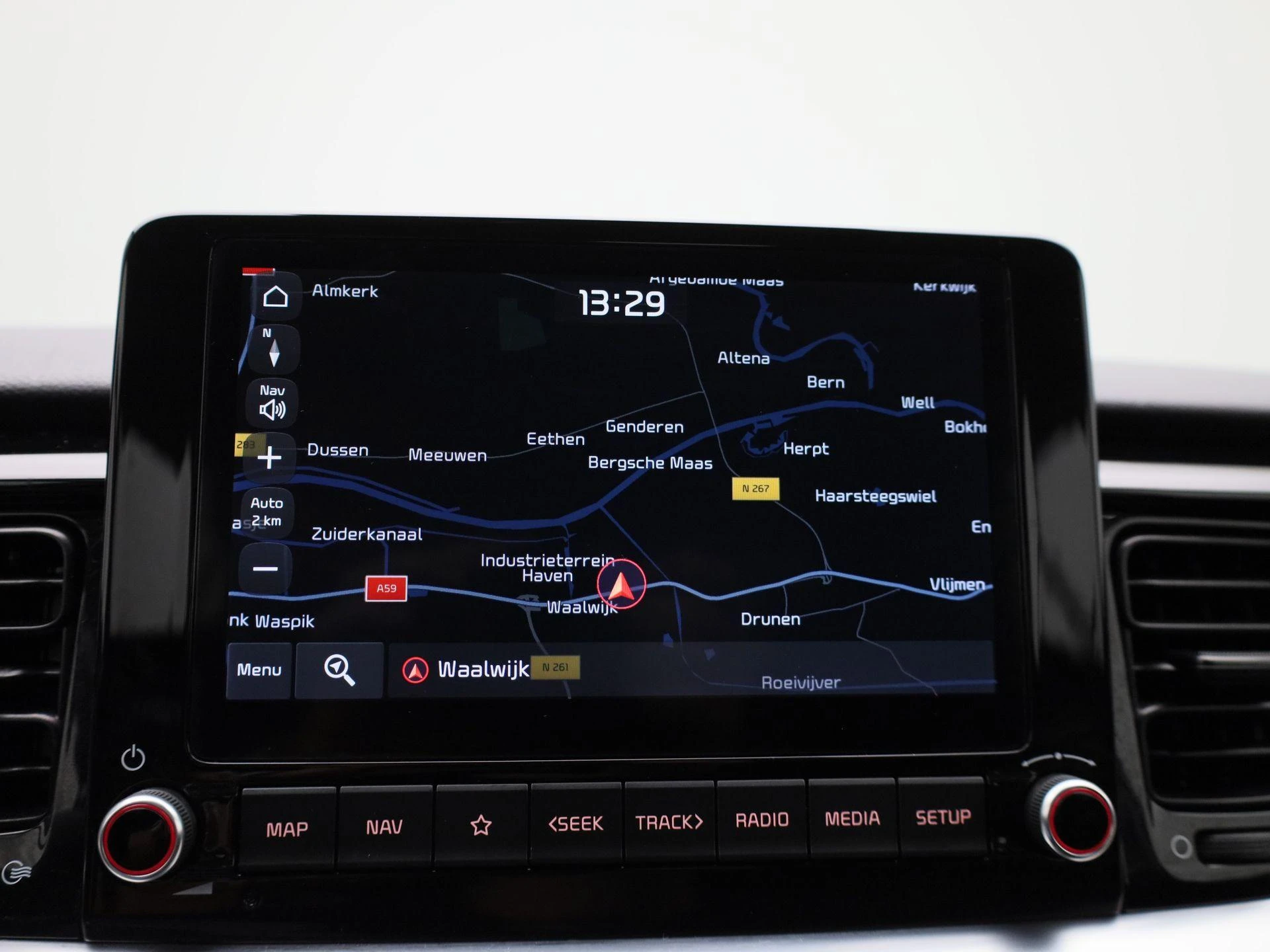 Kia-Stonic-image-14
