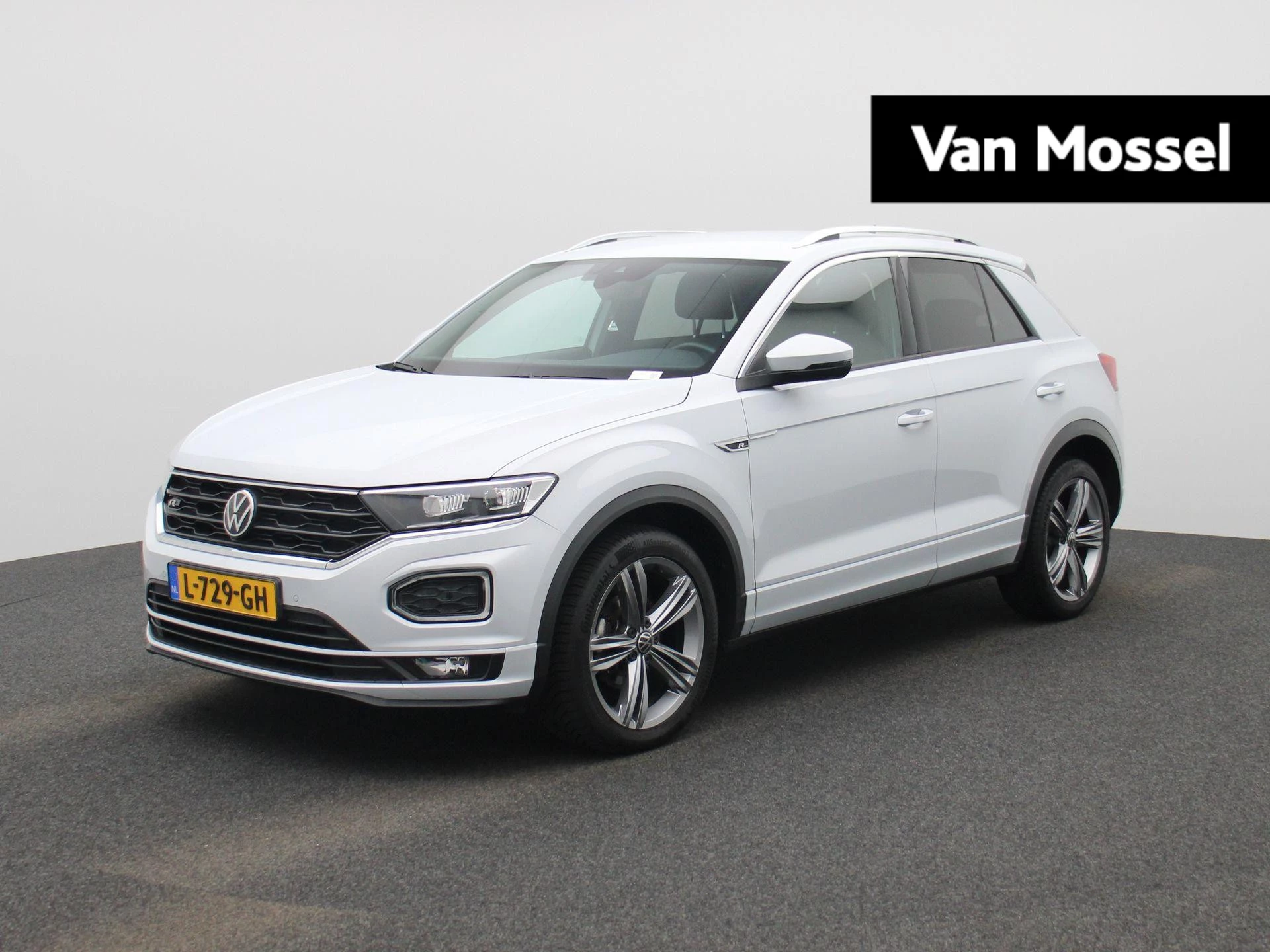 Volkswagen-T-Roc-image-0