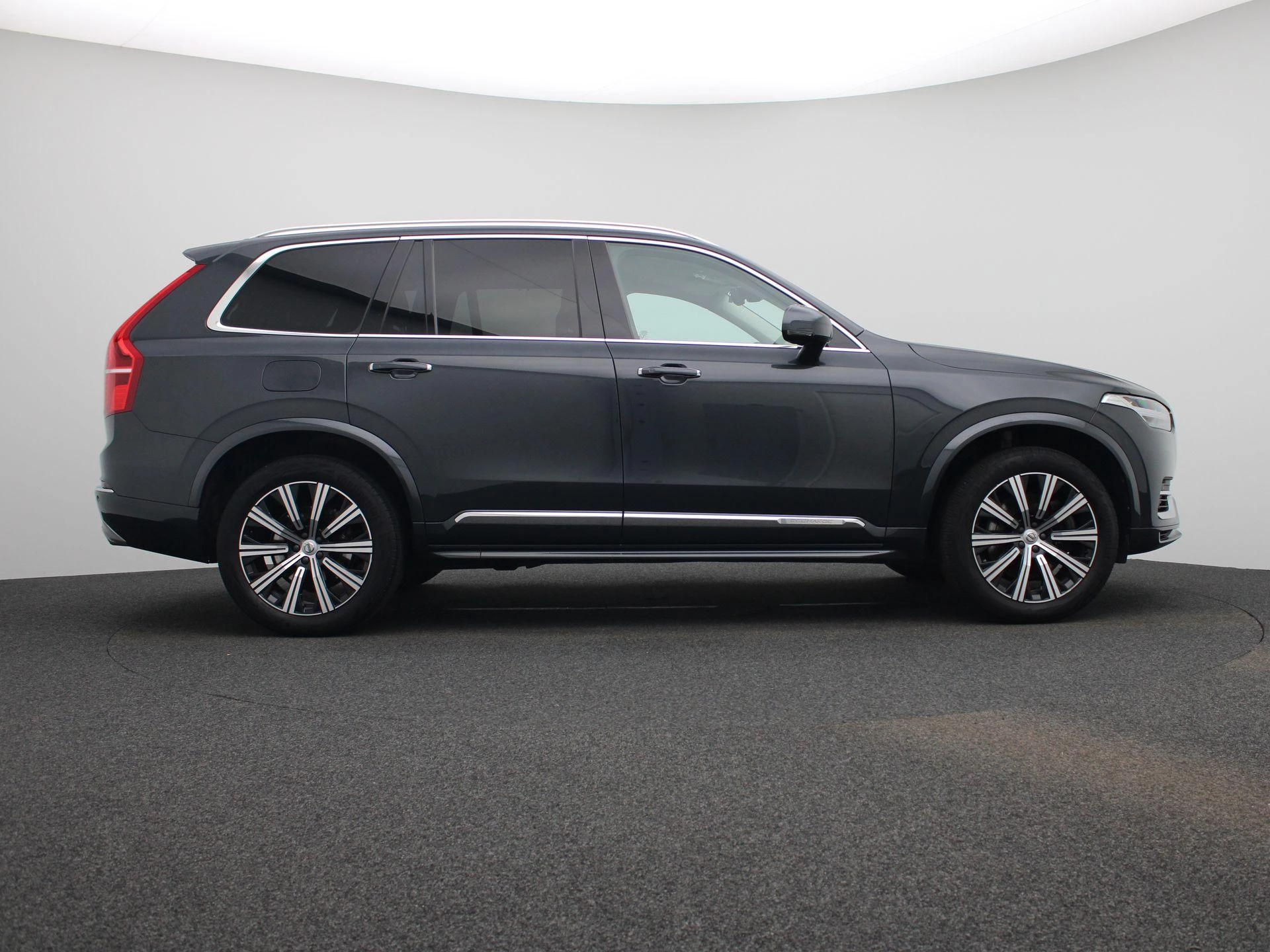 Volvo-XC90-image-5
