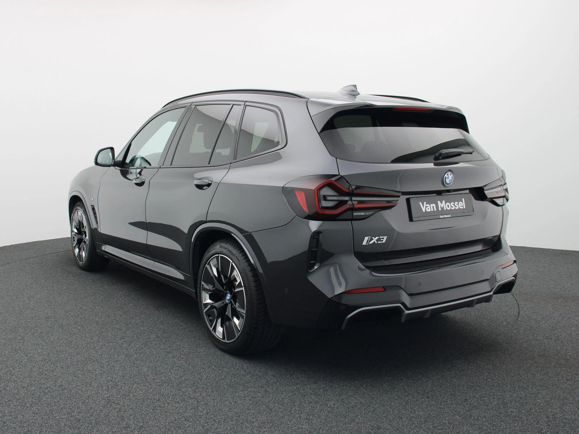 BMW-iX3-image-1
