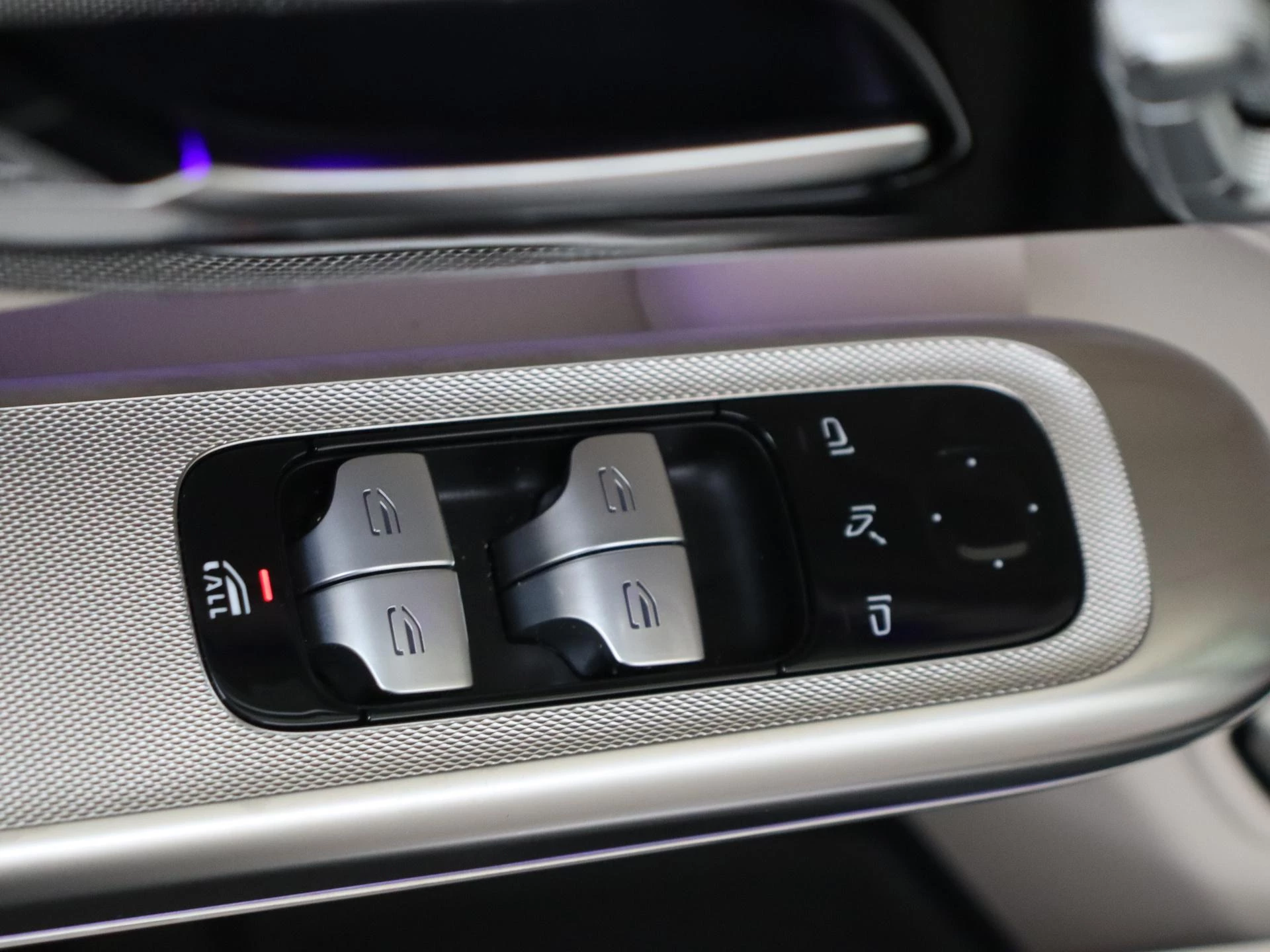 Mercedes-Benz-CLE-image-24