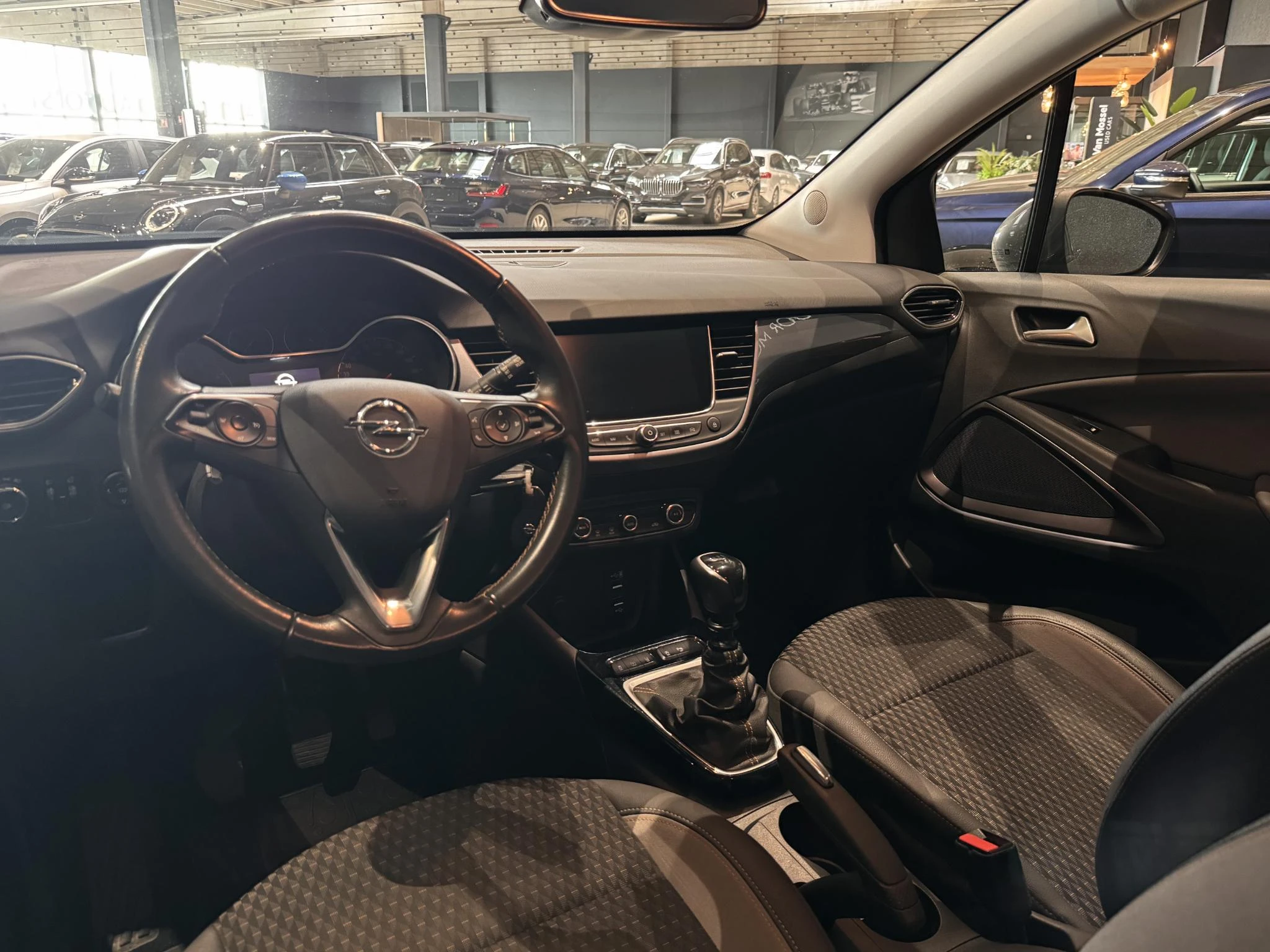 Opel-Crossland X-image-10