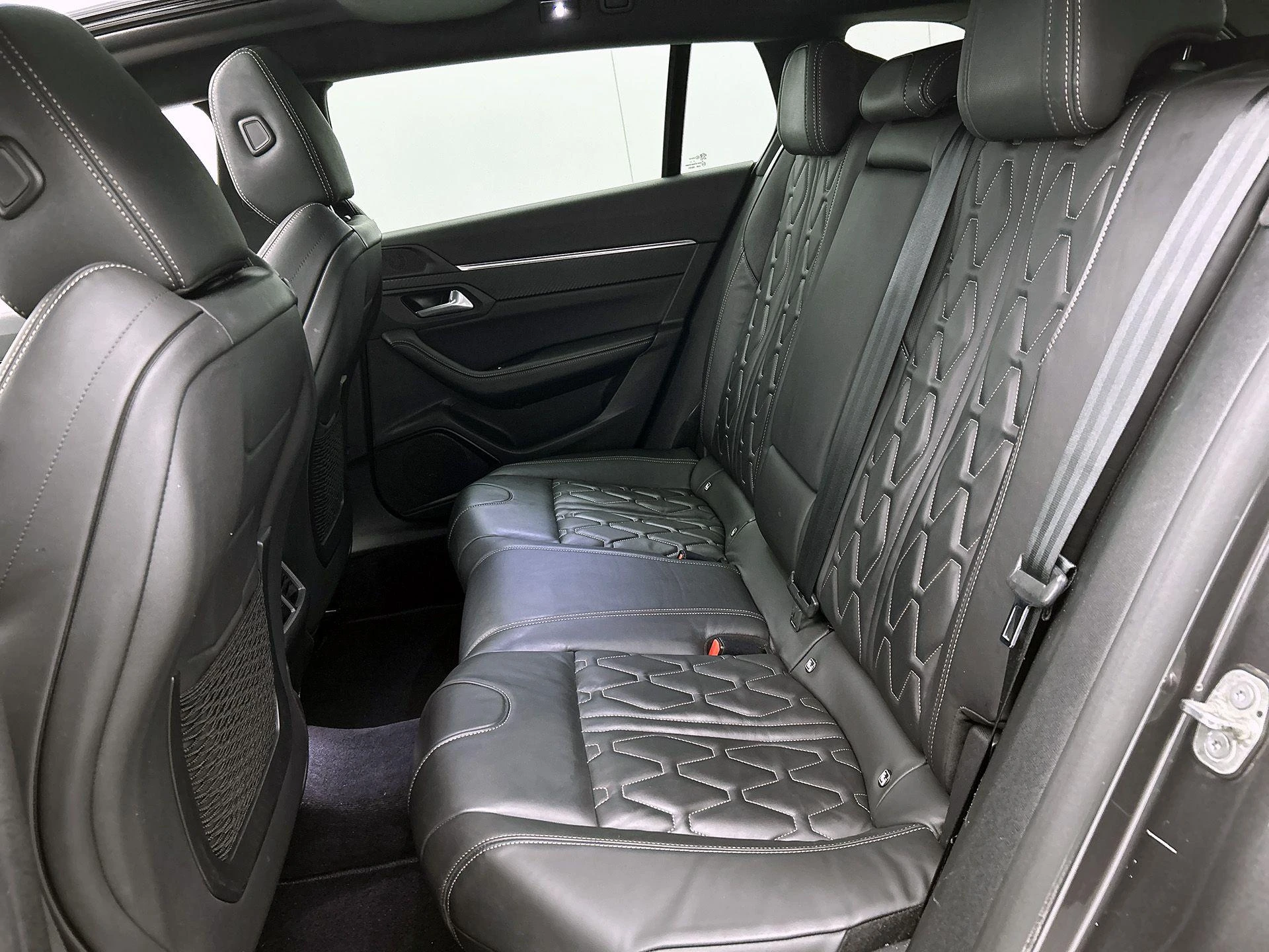 Peugeot-508-image-33