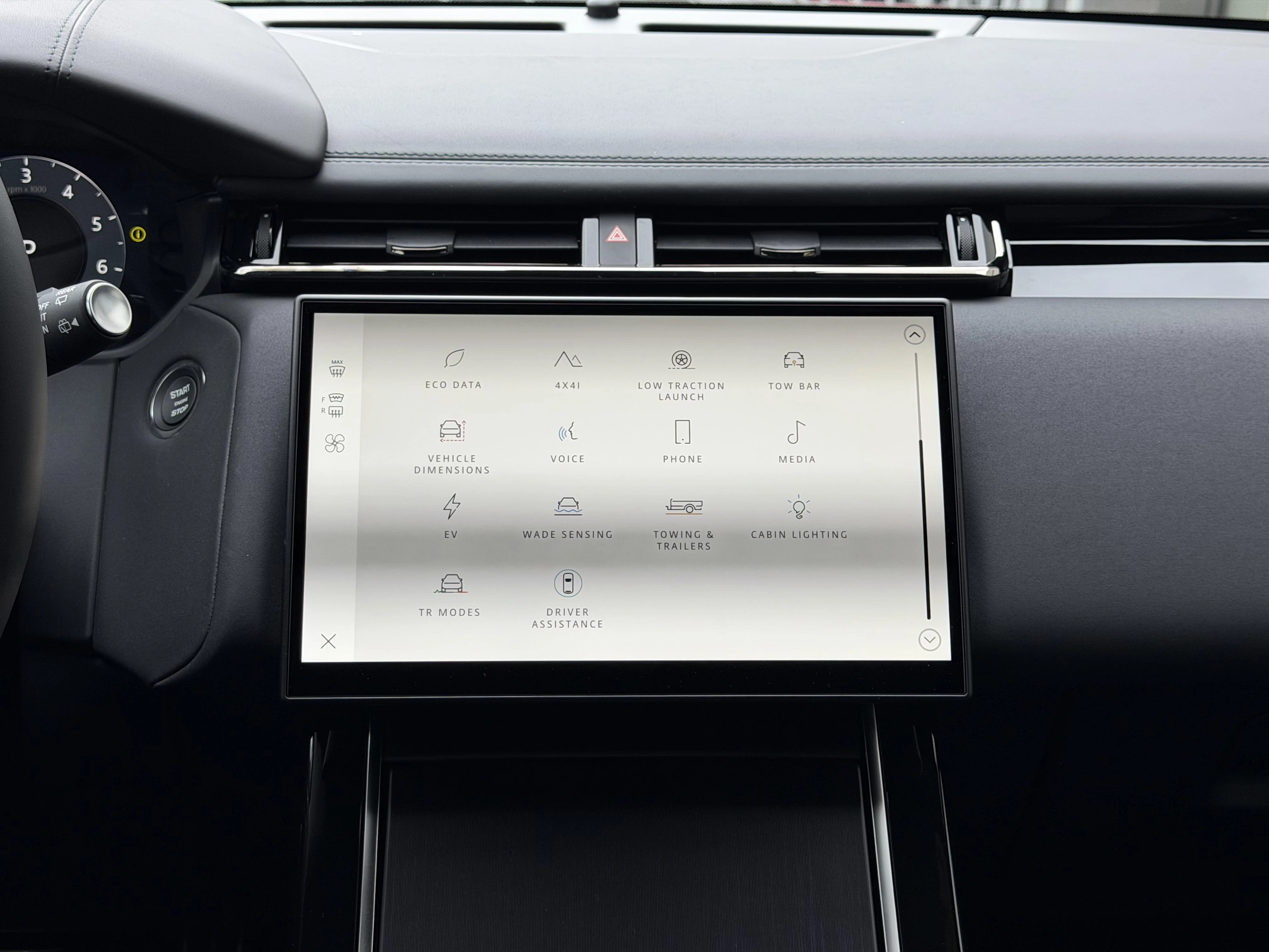 Land Rover Range Rover Velar P400e Dynamic SE AWD Auto. 26.5MY