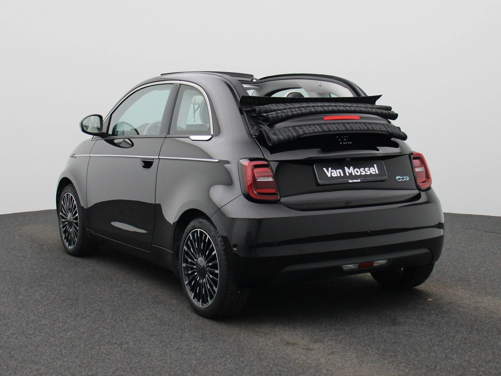 Fiat-500e-image-1