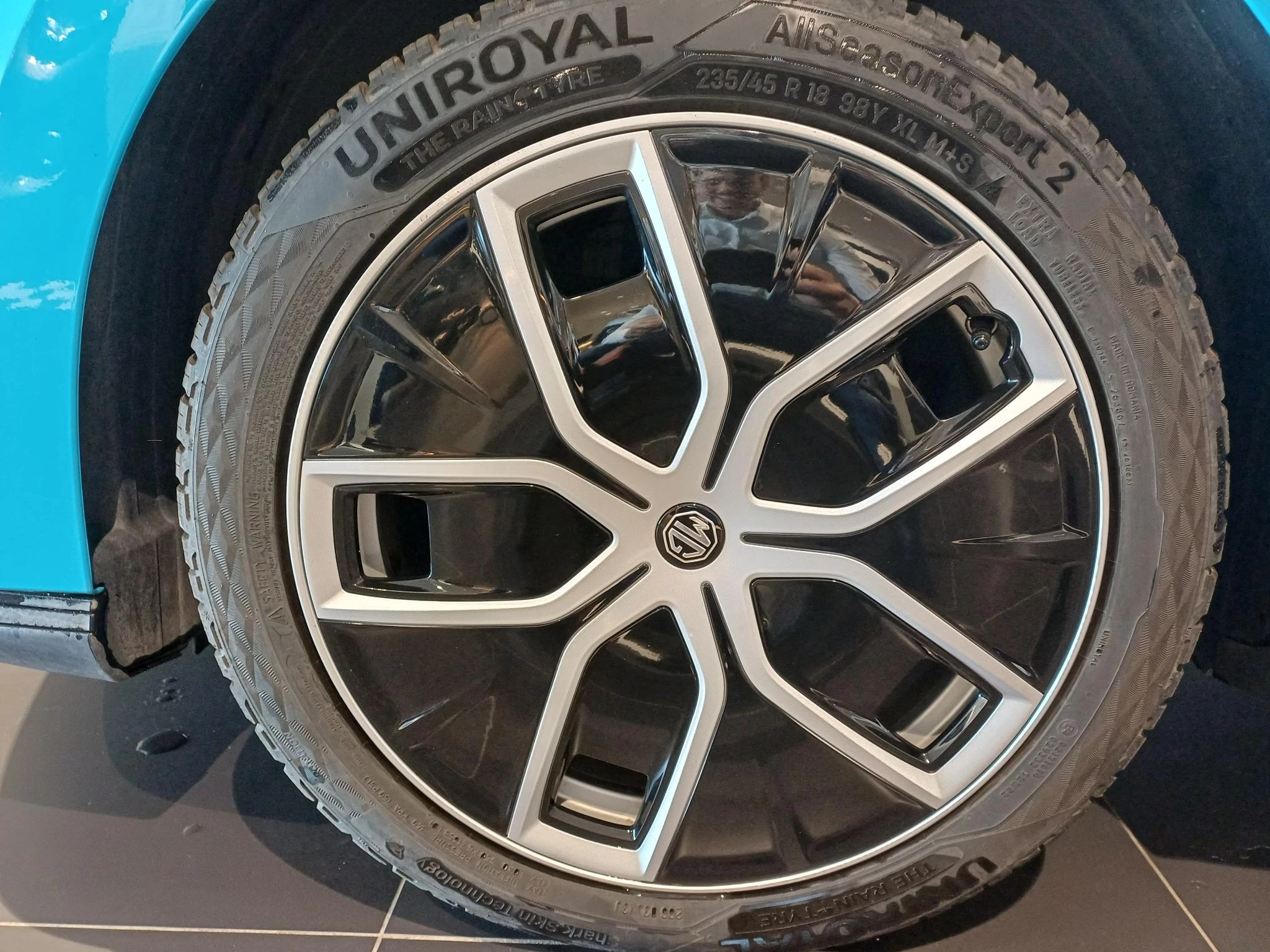 MG MG4 64 kWh Luxury