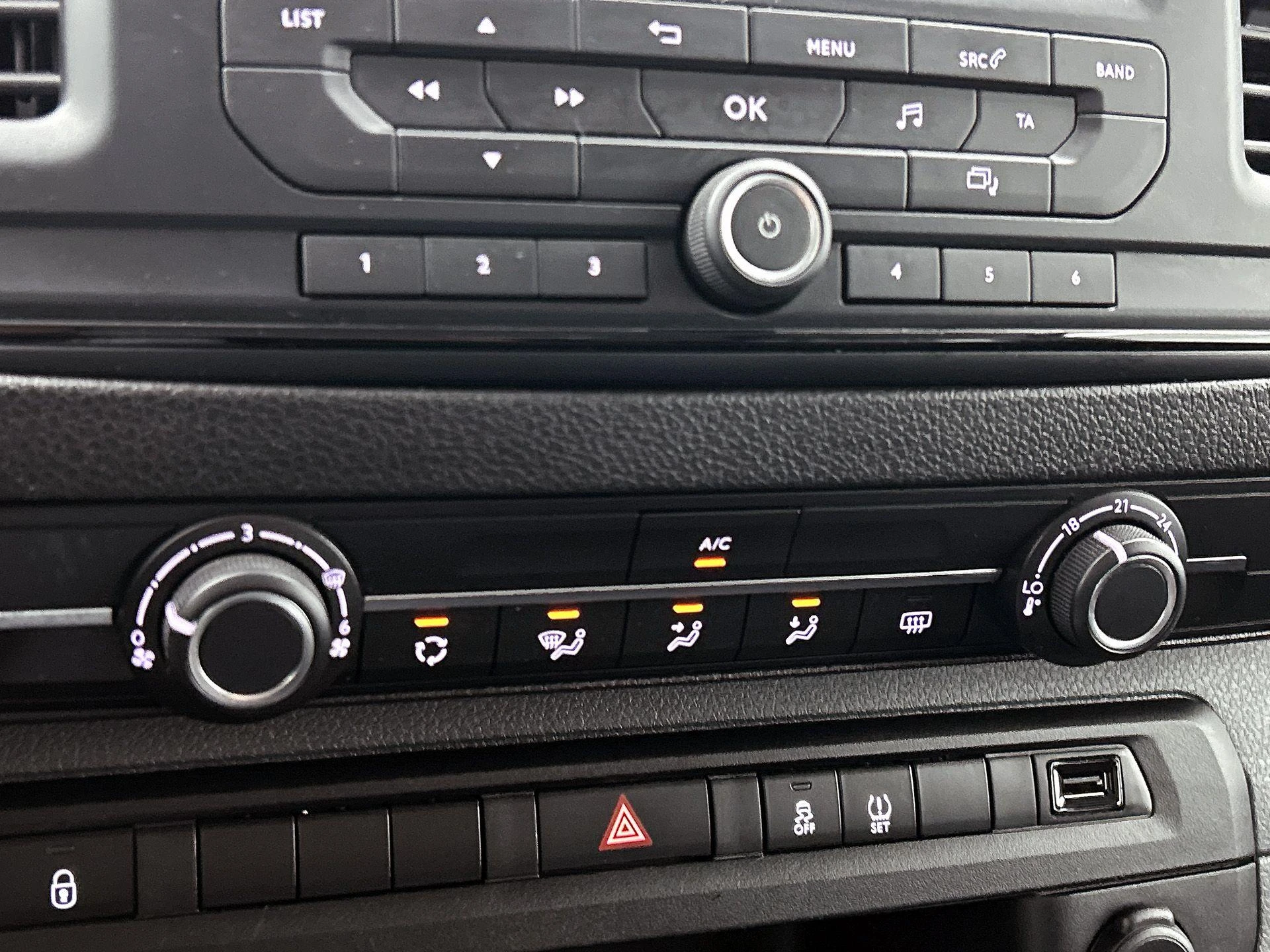 Opel-Vivaro-e-image-17