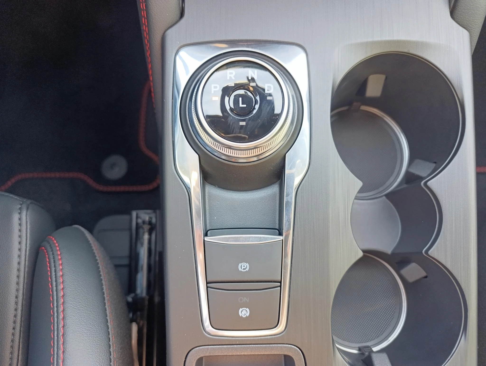 Ford-Kuga-image-16