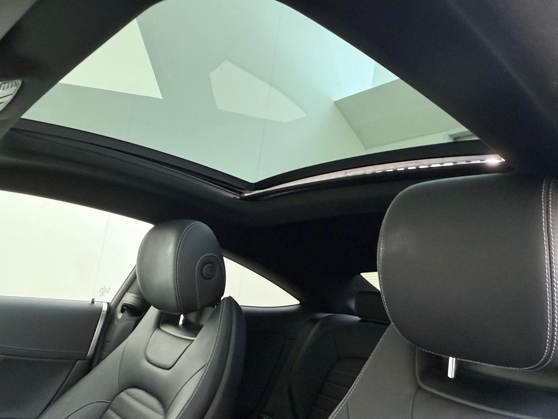 Mercedes-Benz C-Klasse Coupé 200 Premium Plus