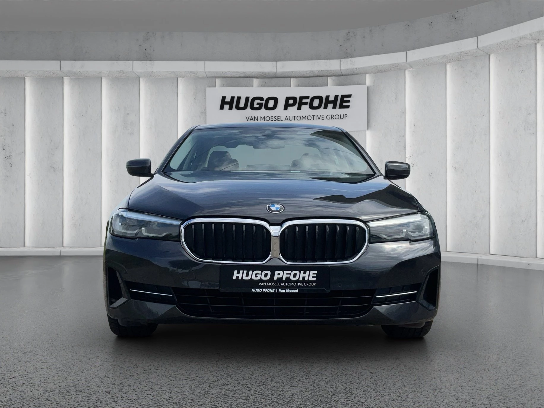 BMW 5er Reihe 520d Limousine. Driving Assist
