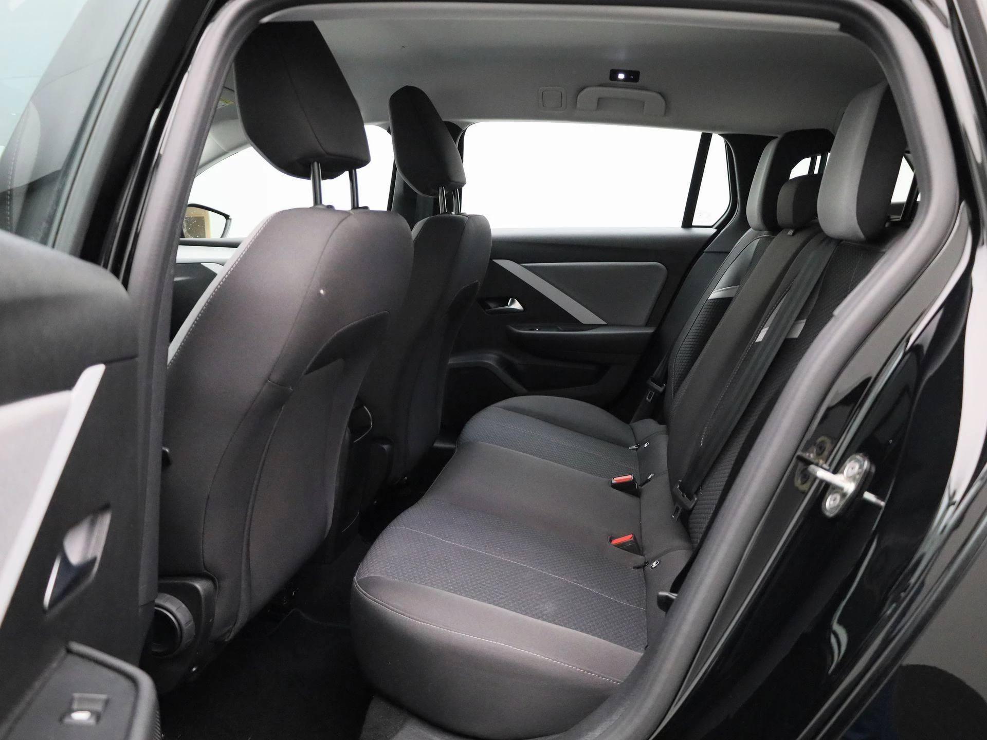 Opel-Astra-image-9