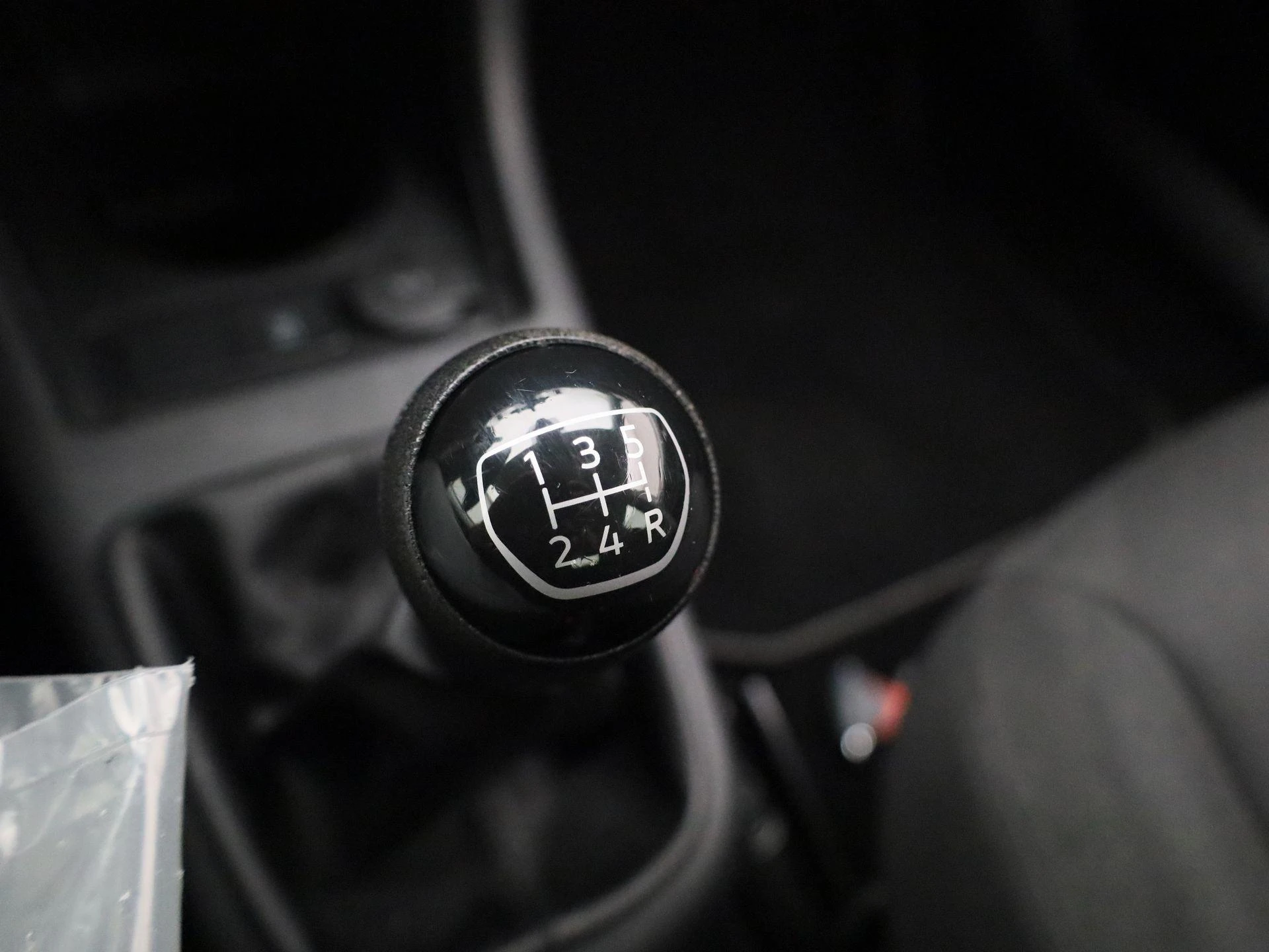 Volkswagen-up!-image-19