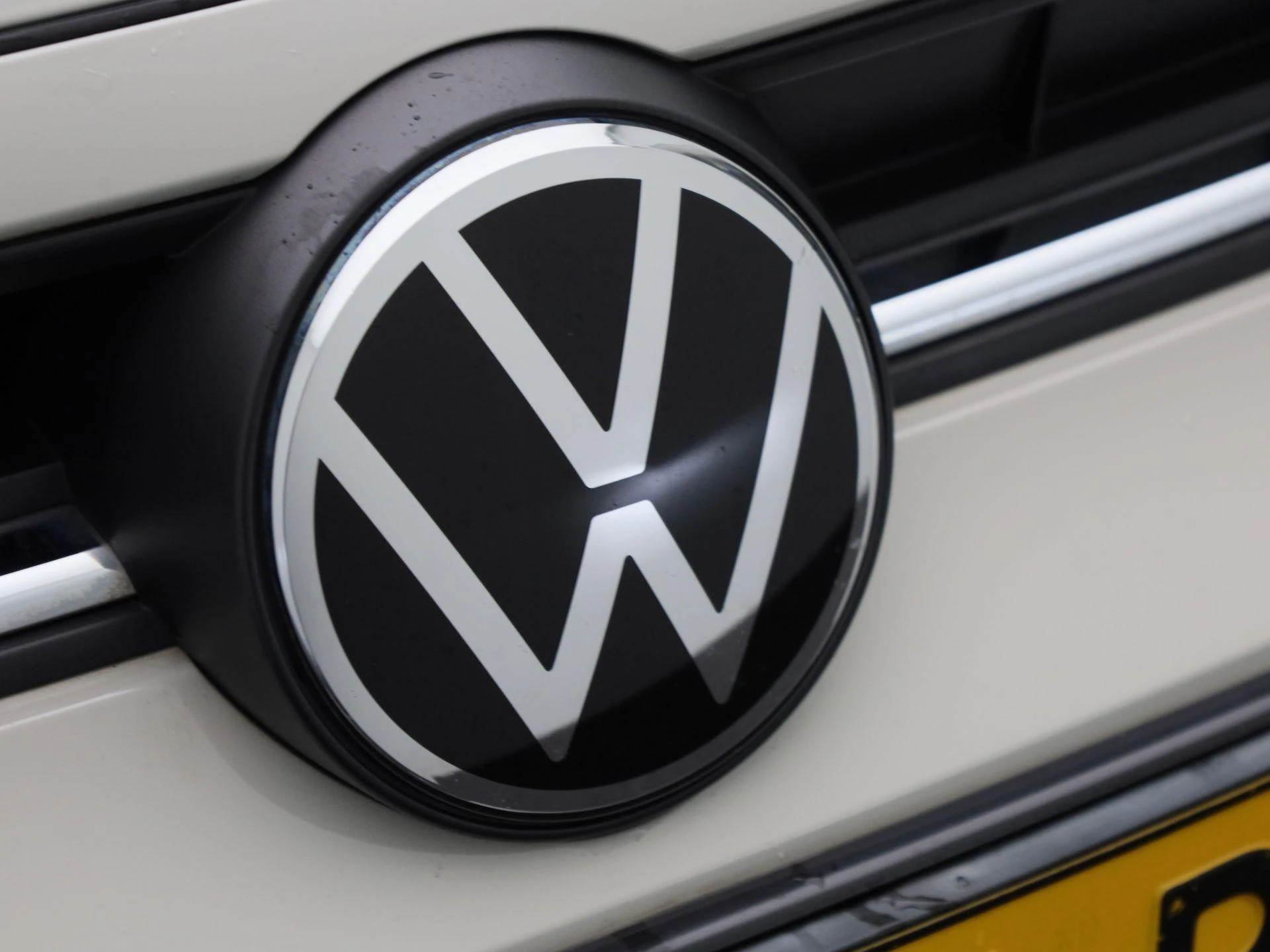 Volkswagen-Polo-image-31