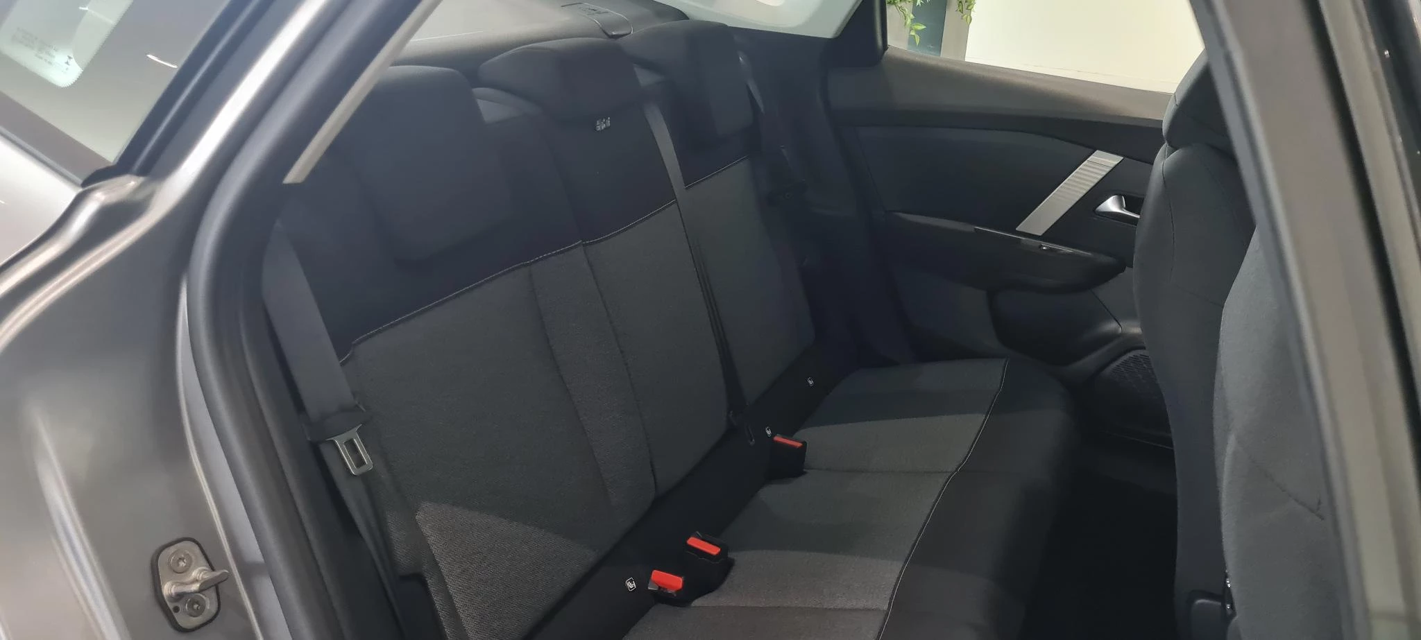 Citroën-C4 X-image-10