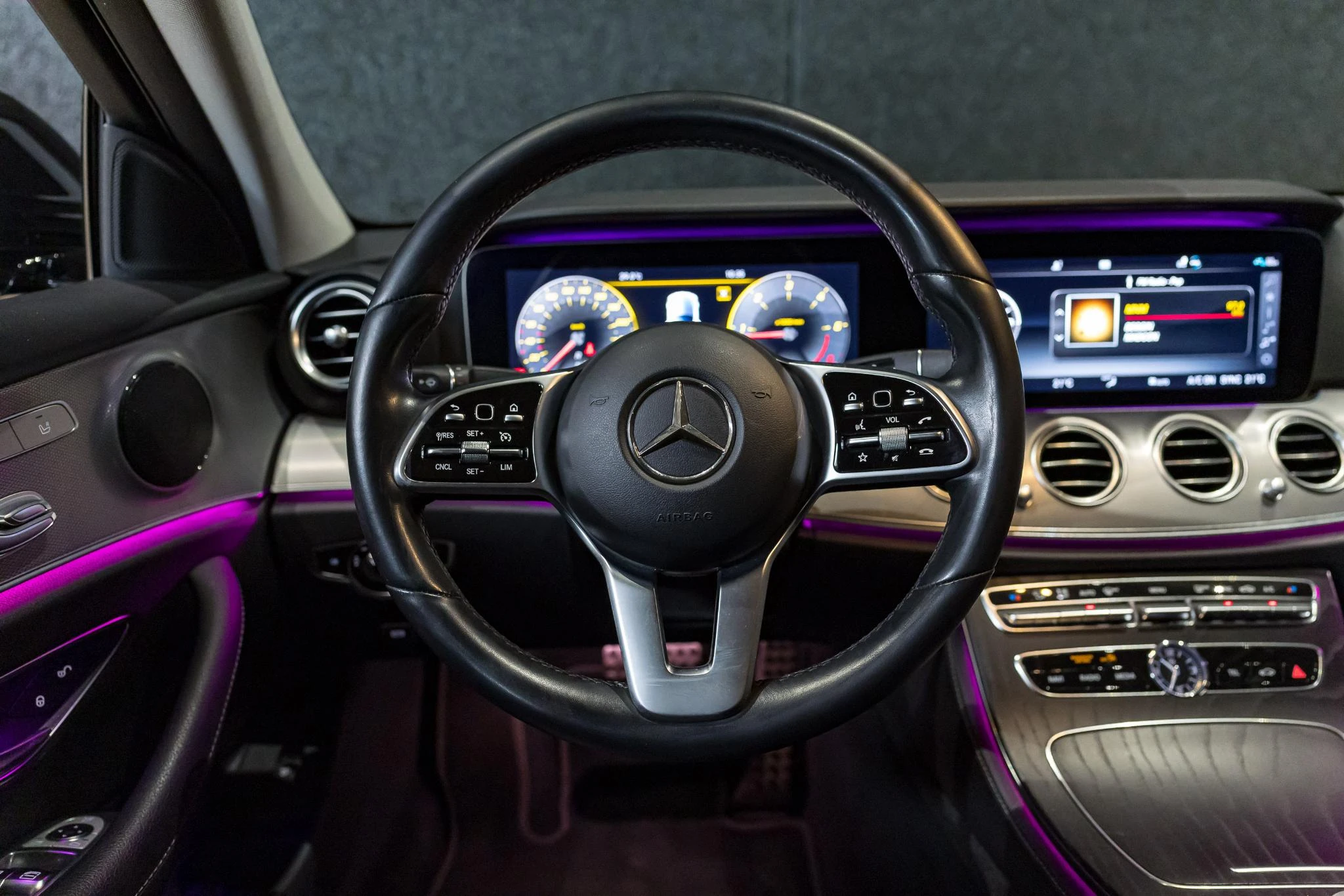 Mercedes-Benz-Classe E-image-14
