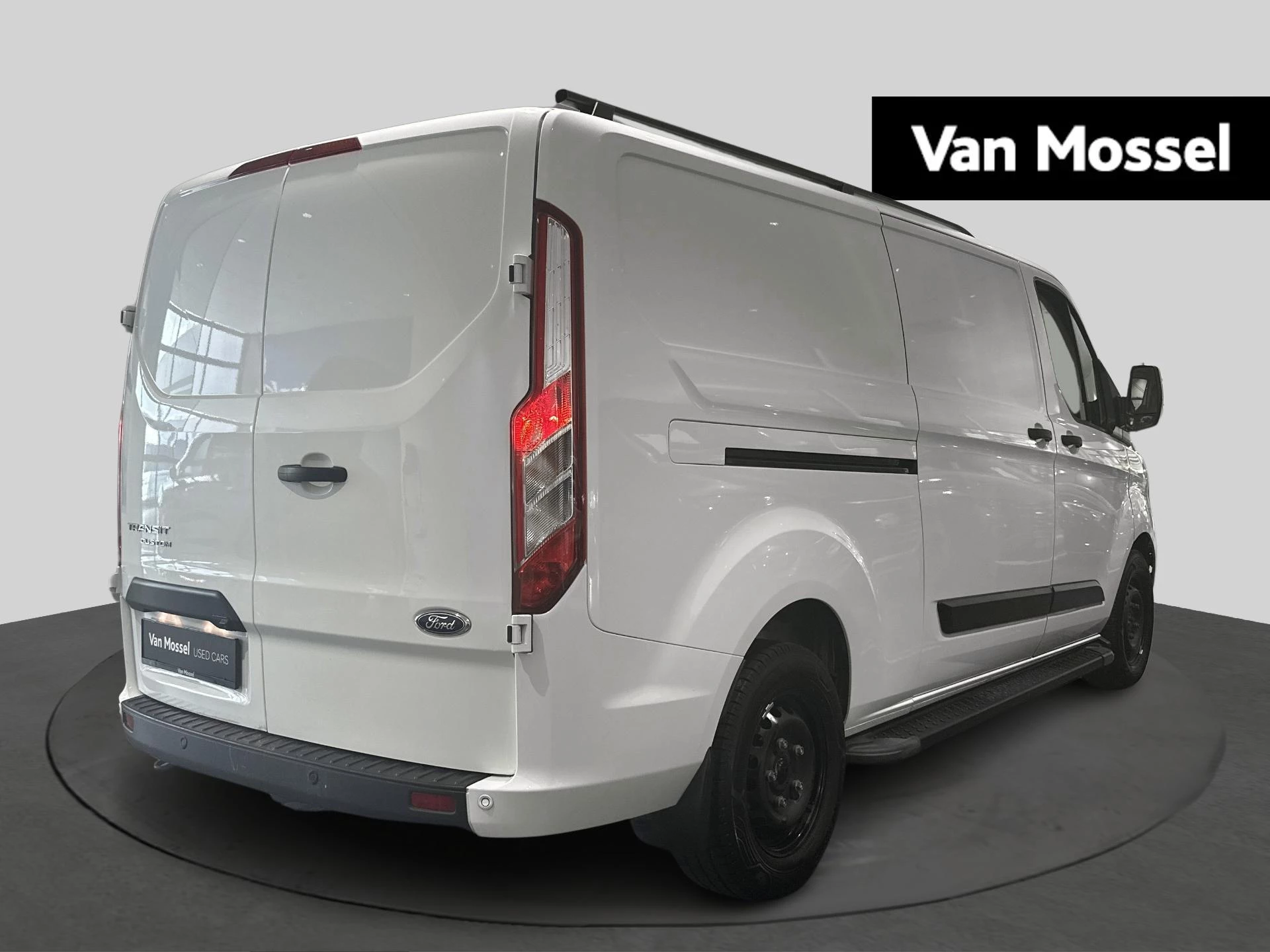 Ford-Transit Custom-image-3