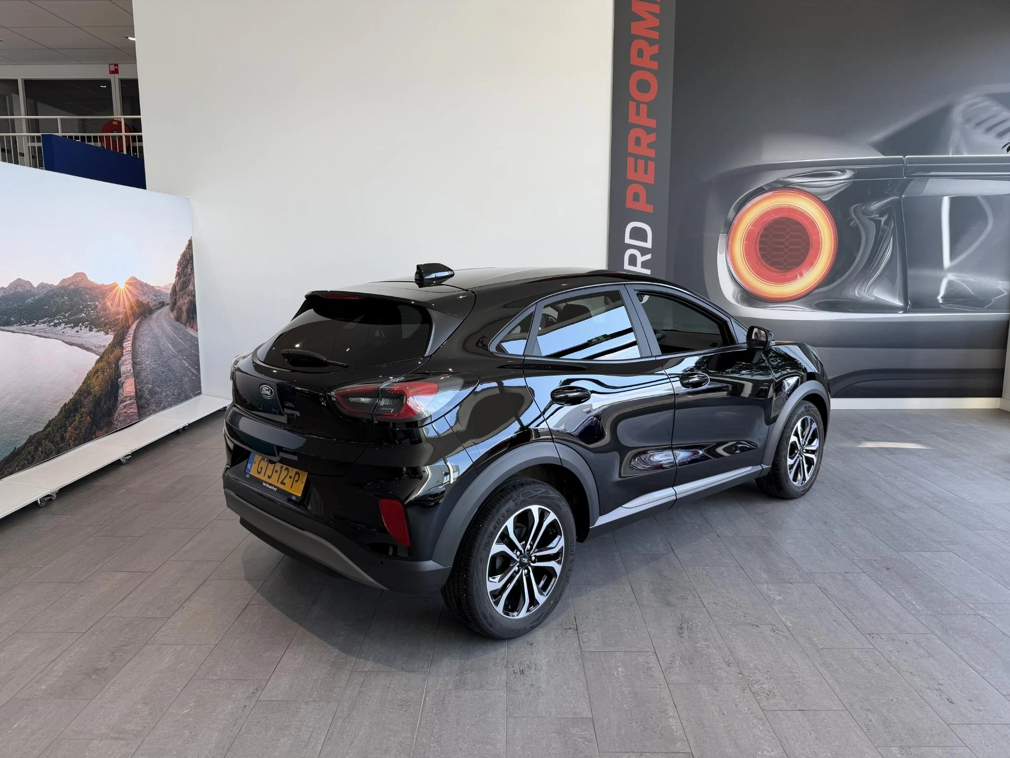 Ford Puma 1.0 EcoBoost Hybrid Titanium