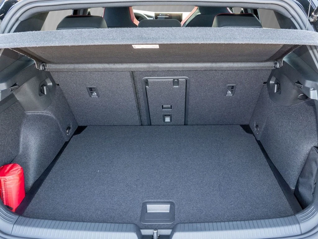 Volkswagen-Golf-image-5