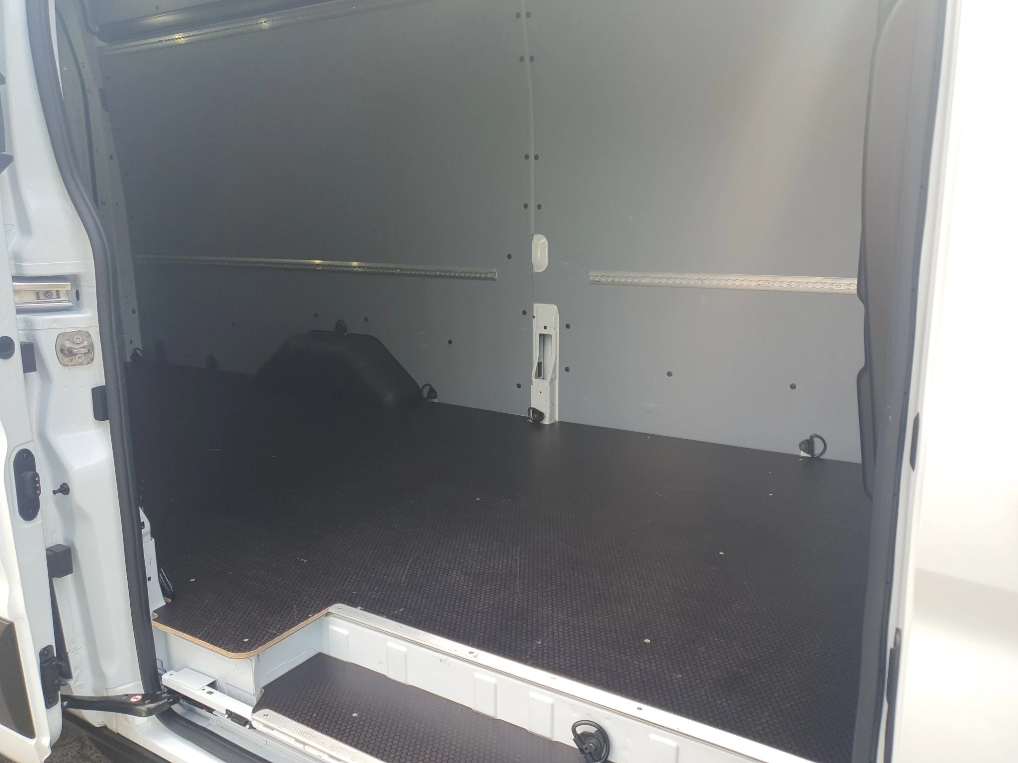 Ford-Transit-image-10