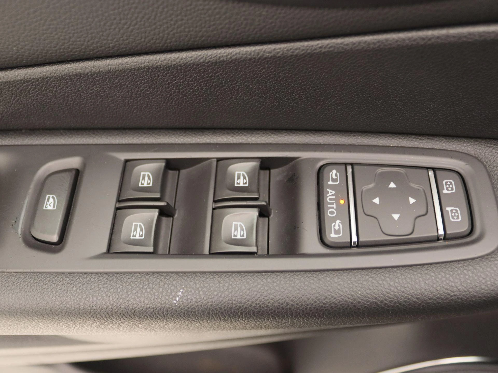 Renault-Captur-image-18