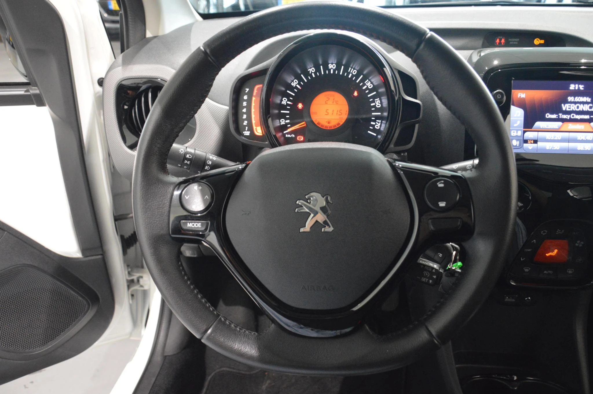 Peugeot 108 1.0 e-VTi Allure Groot scherm en camera