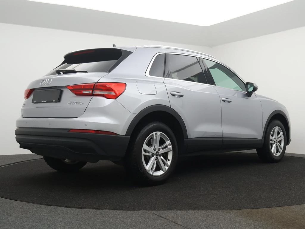 Audi Q3 PHEV Audi Q3 PHEV Attraction 45TFSIe 245PK *AUTOMAAT*LEDER*NAVI*PDC*CRUISE*VIRTUAL COCKPIT*...*