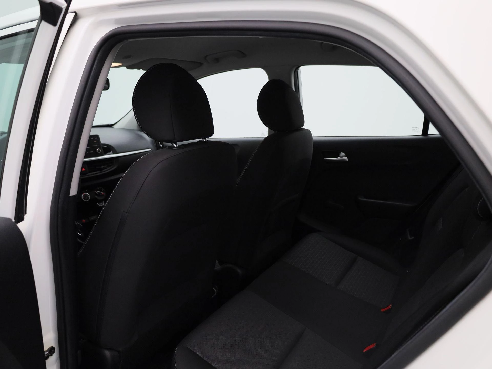 Kia-Picanto-image-9