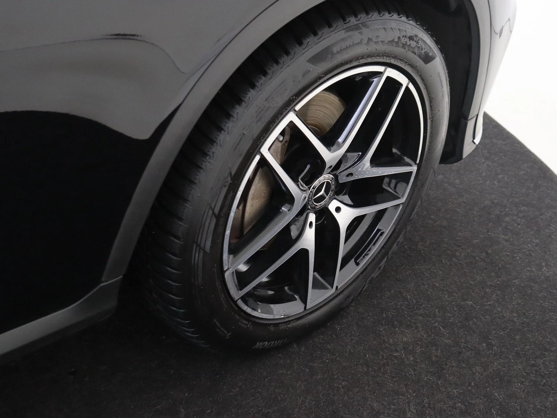 Mercedes-Benz-GLC-image-9