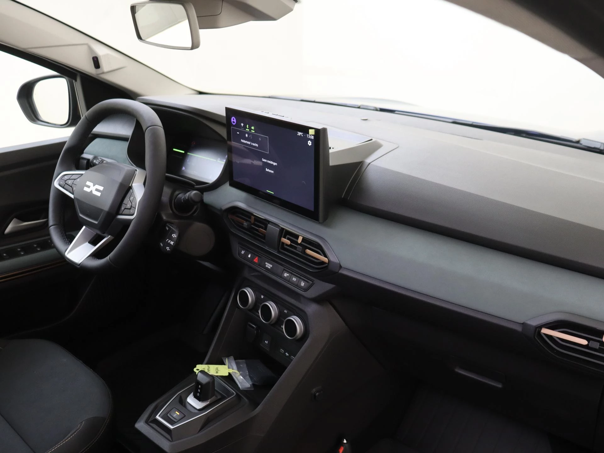 Dacia-Sandero Stepway-image-14