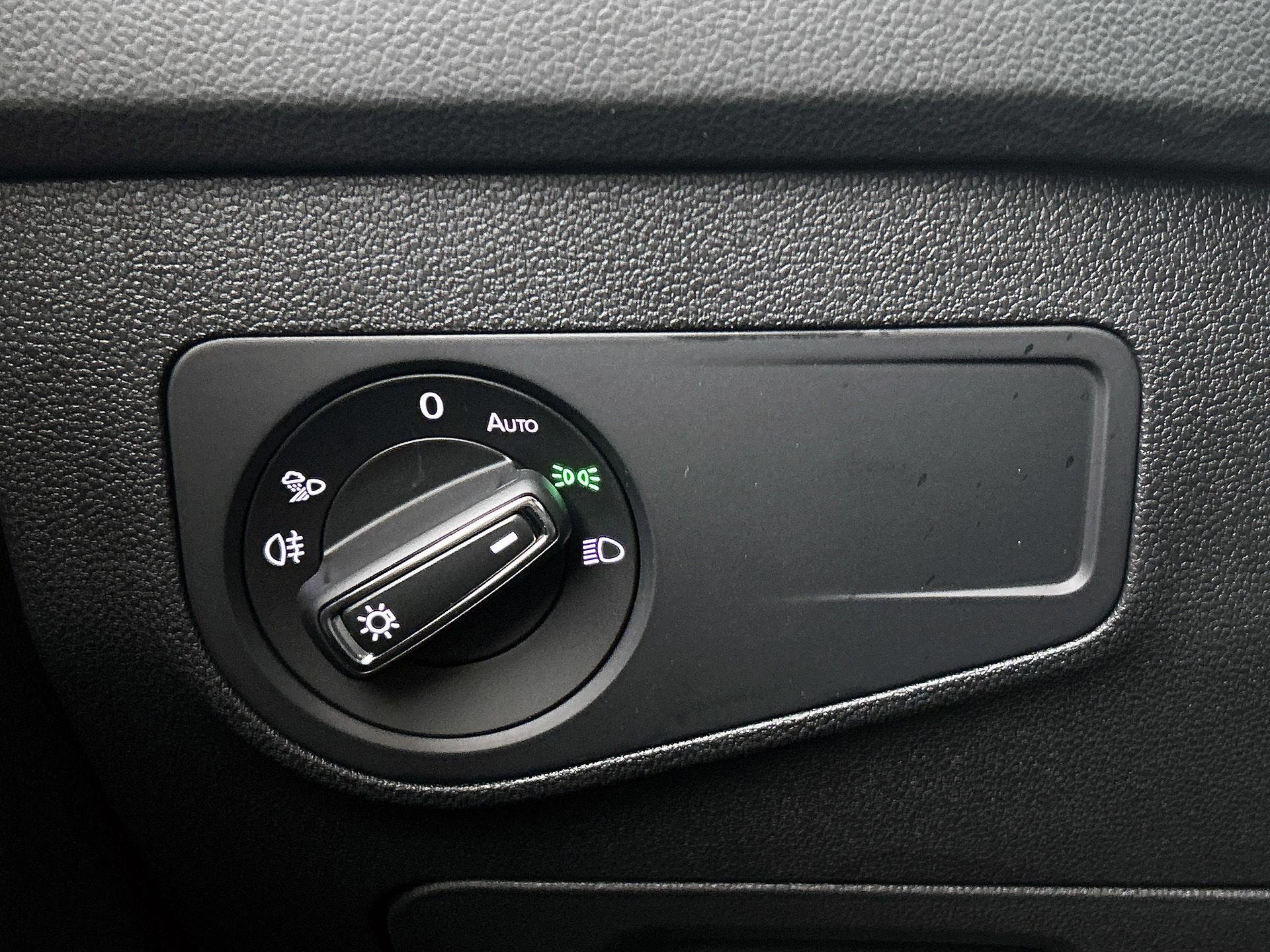 Volkswagen-Tiguan-image-25