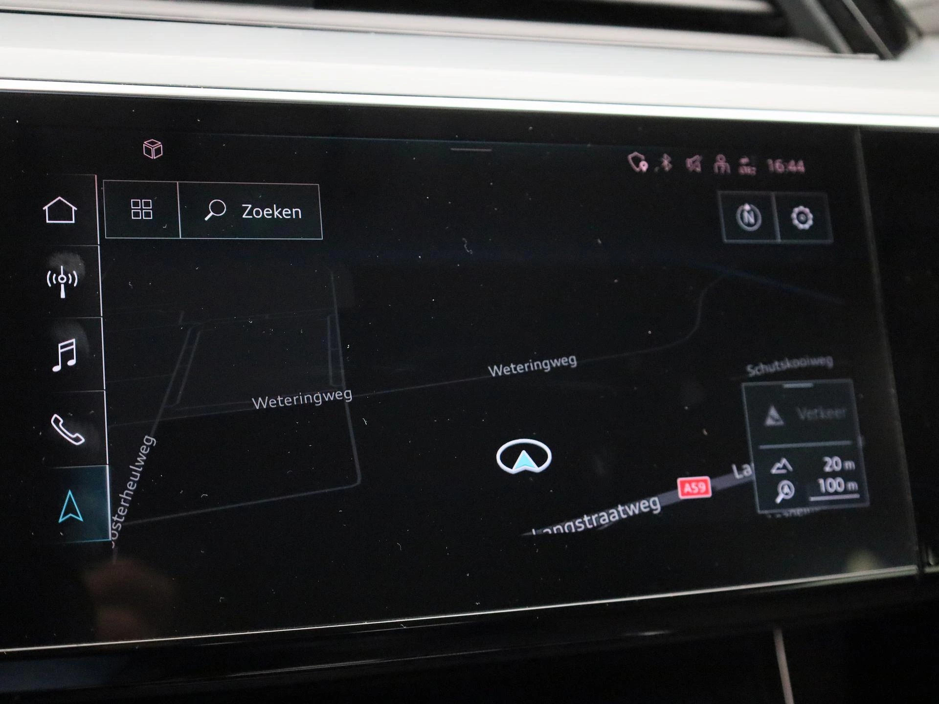 Audi-e-tron-image-23