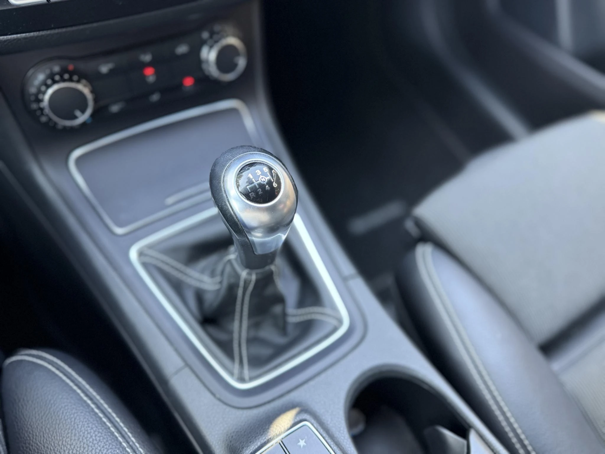 Mercedes-Benz-B-Klasse-image-7