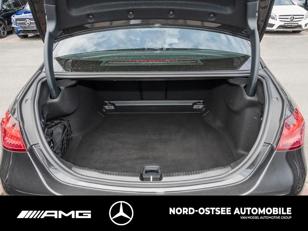 Mercedes-Benz C-Klasse 300 AMG AHK MBUX LED SHZ KEYLESS-GO AMG Line