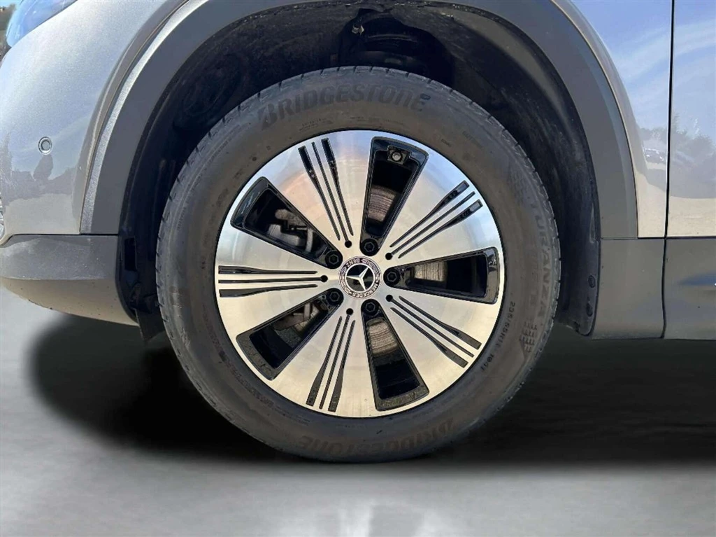 Mercedes-Benz-EQB-image-8