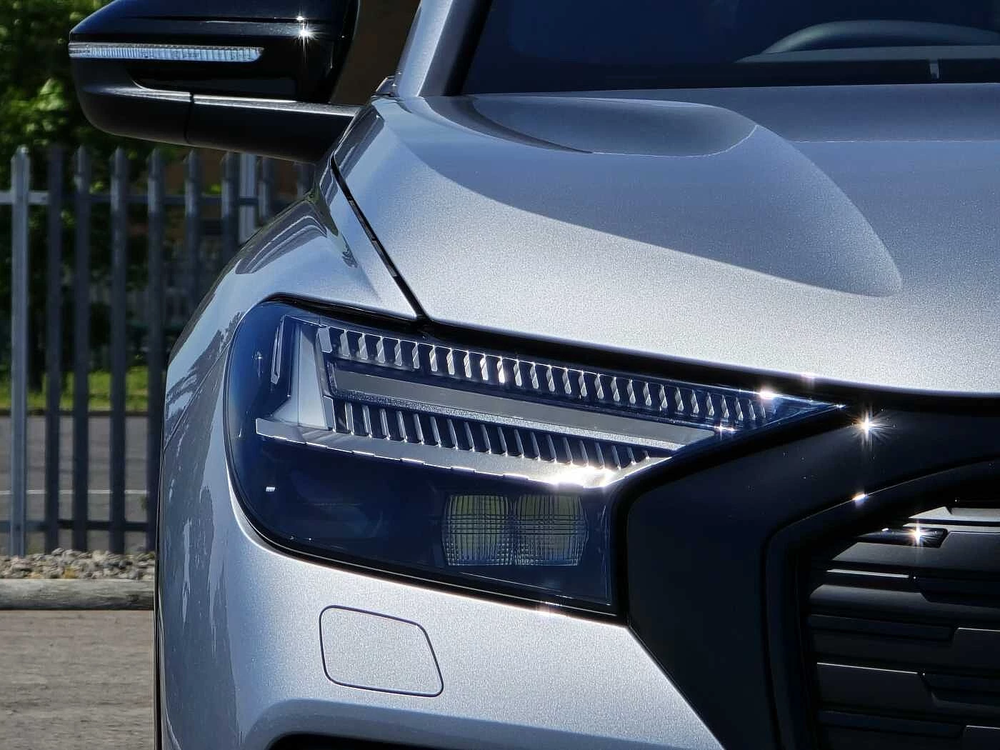 Audi-Q4 e-tron-image-12