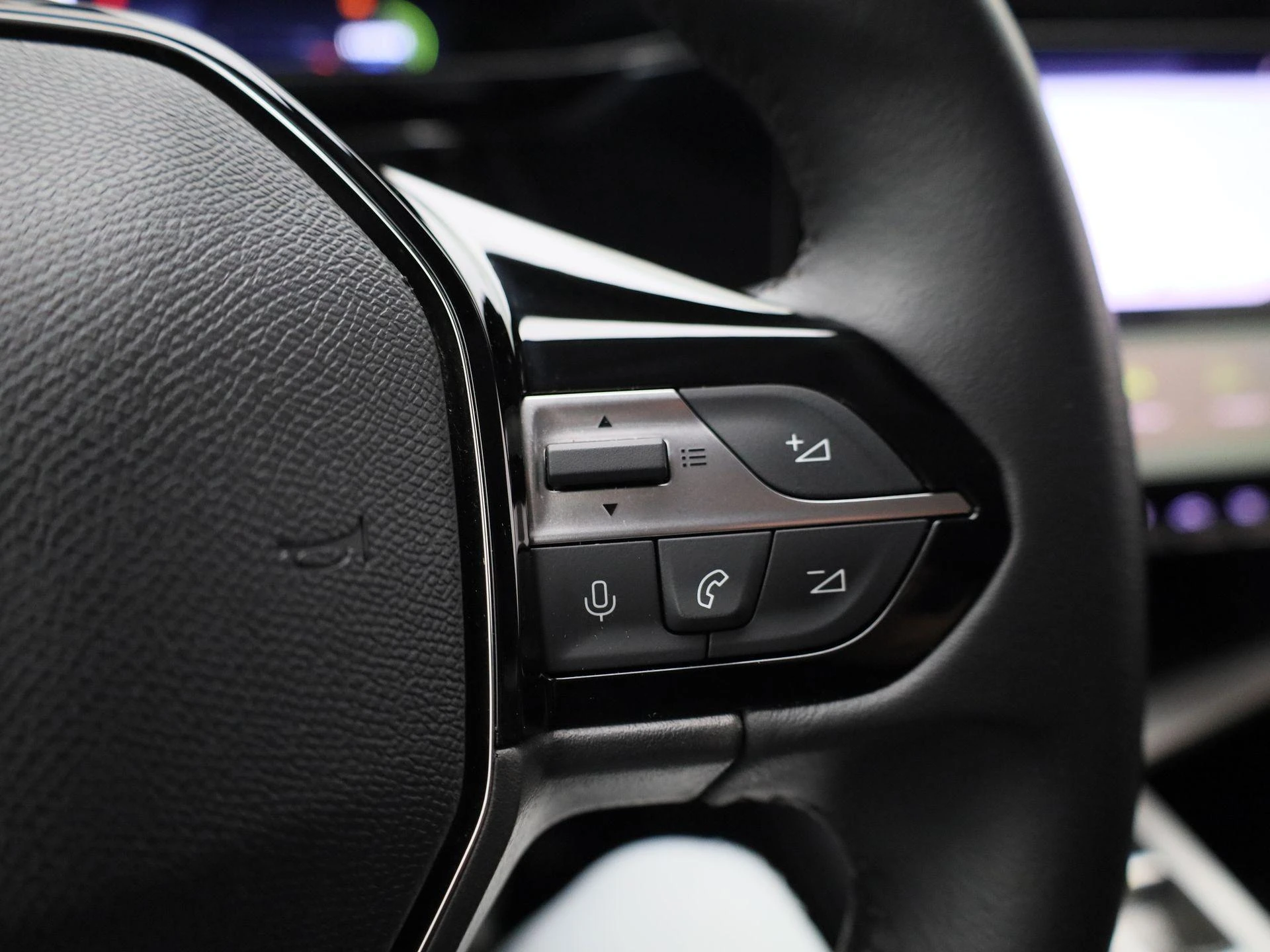 Peugeot-308-image-18