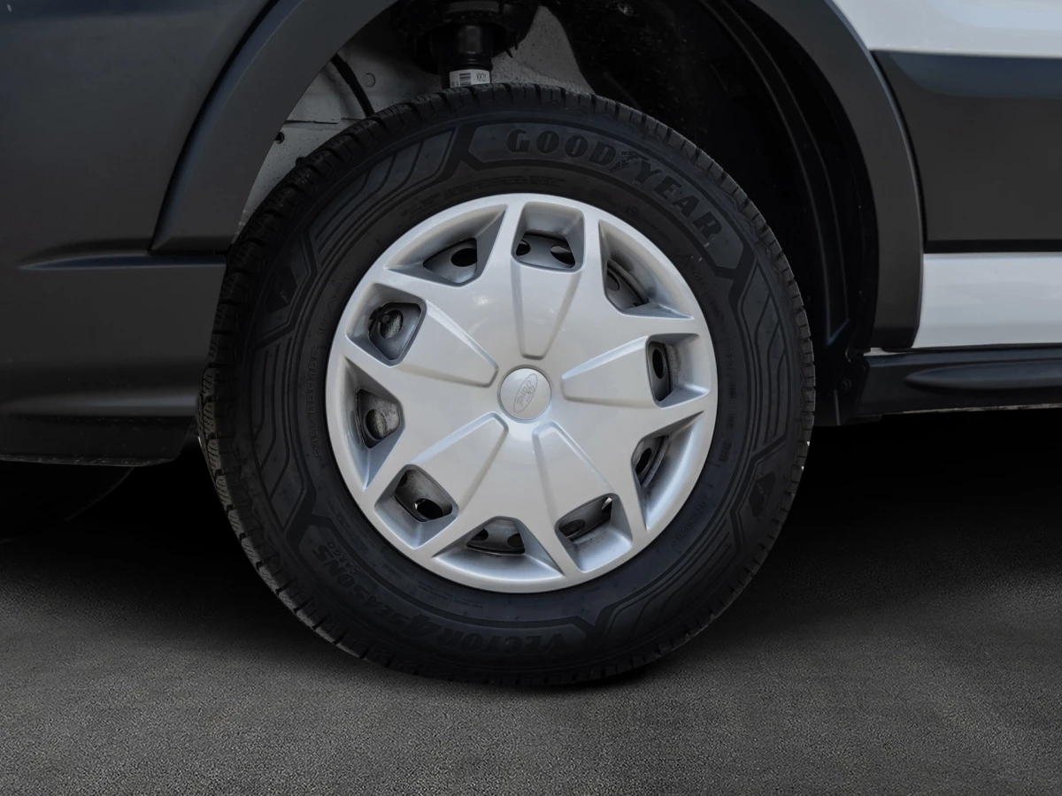 Ford-Transit-image-4
