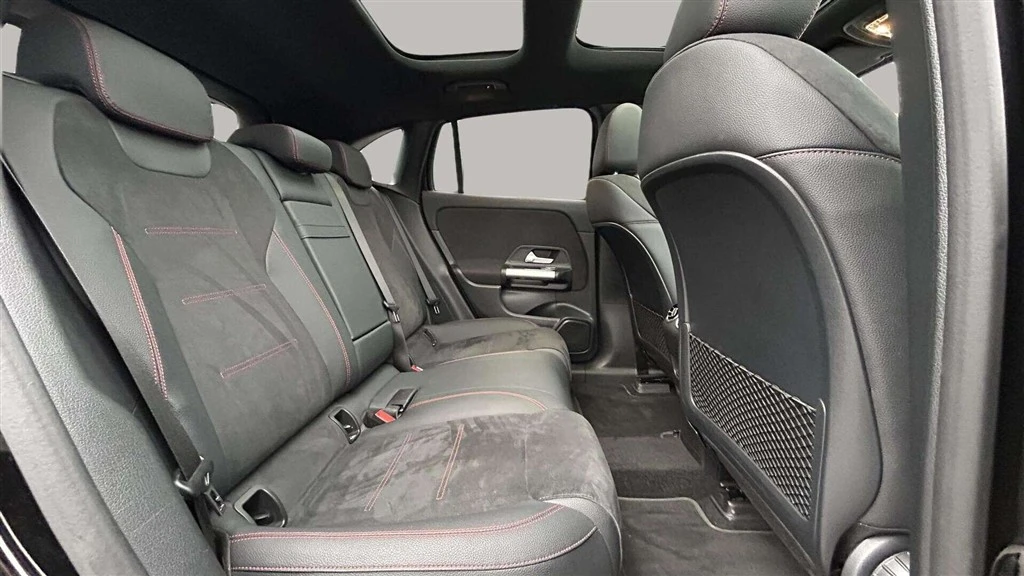Mercedes-Benz-EQA-image-24