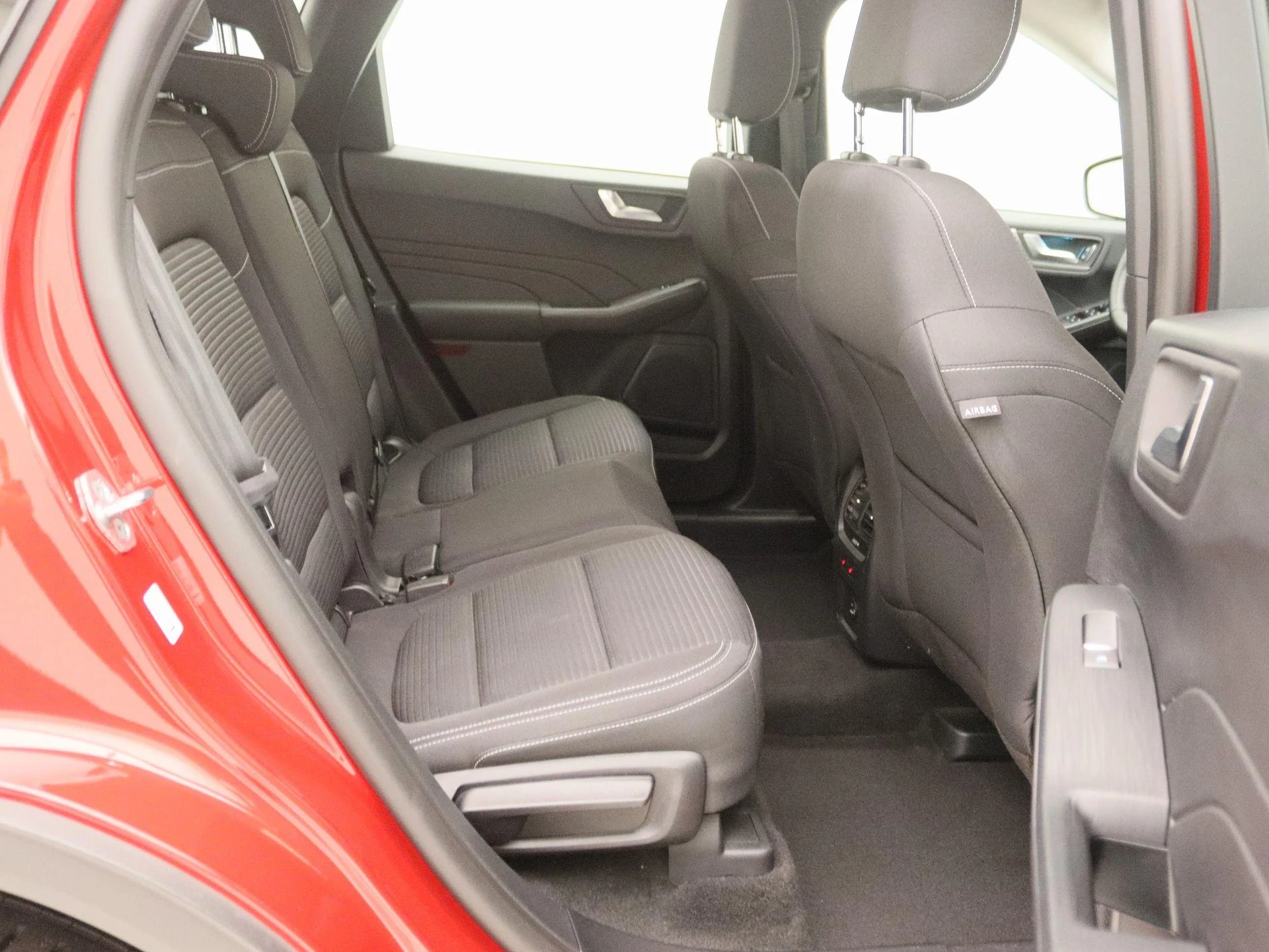 Ford-Kuga-image-25