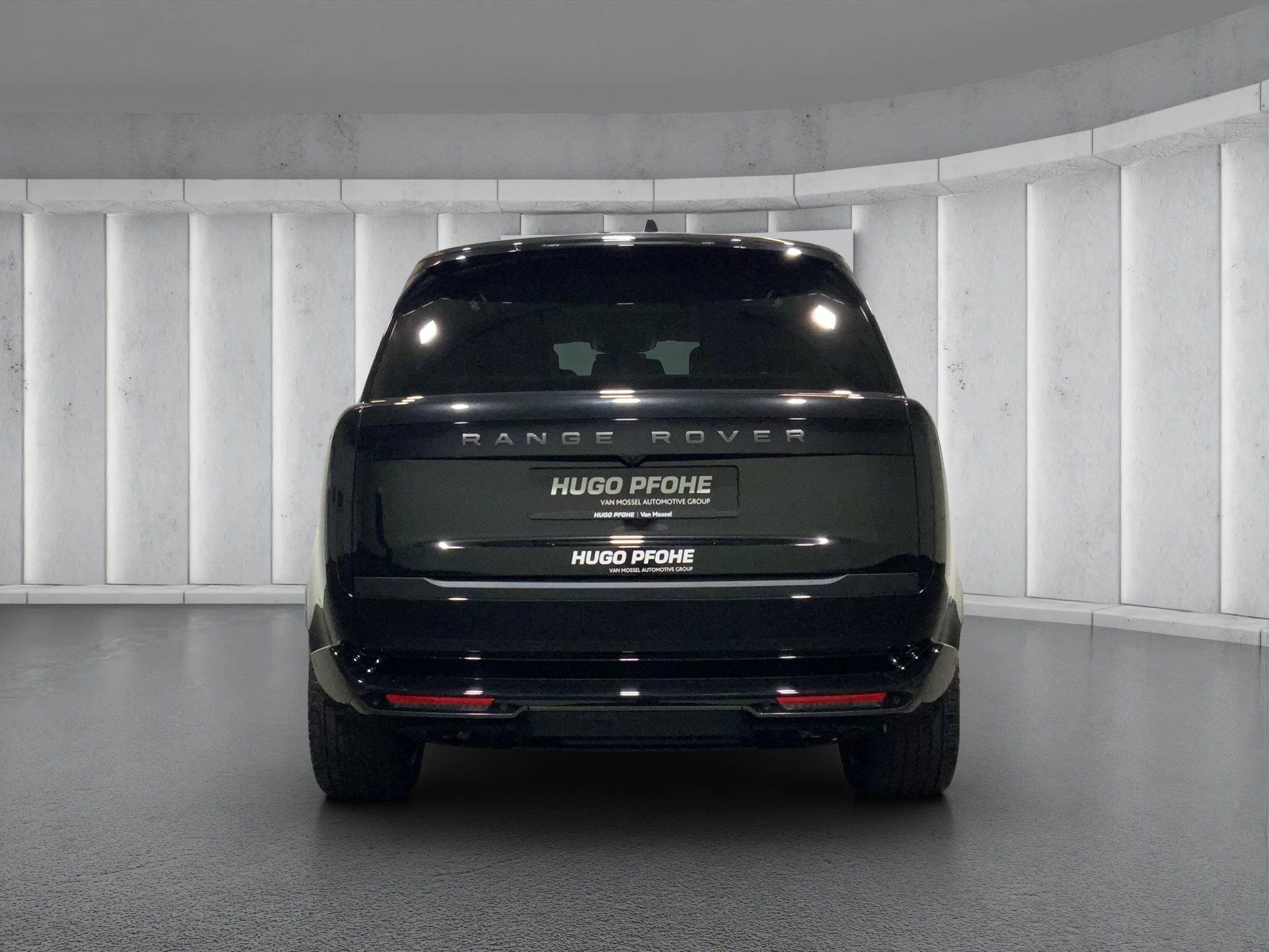 Land Rover-Range Rover-image-3