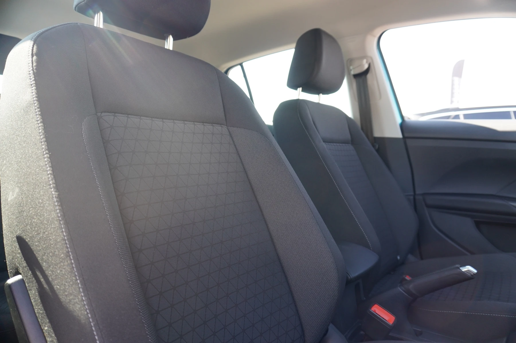 Volkswagen-T-Cross-image-11
