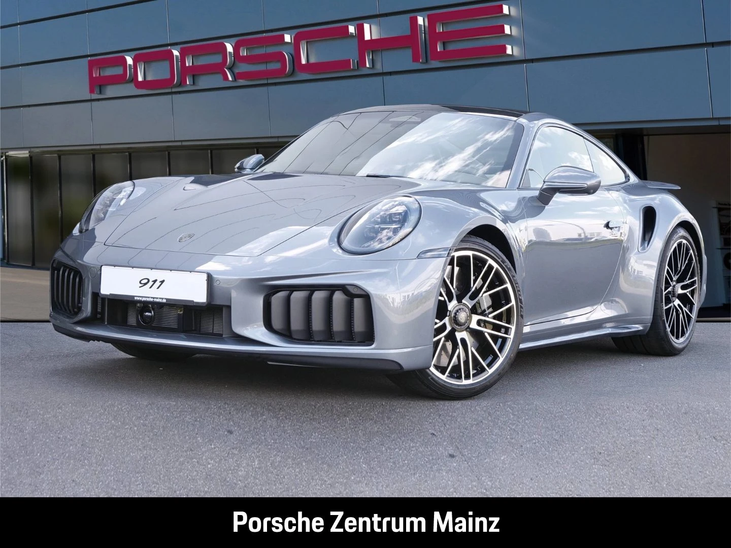 Porsche-911-image-0
