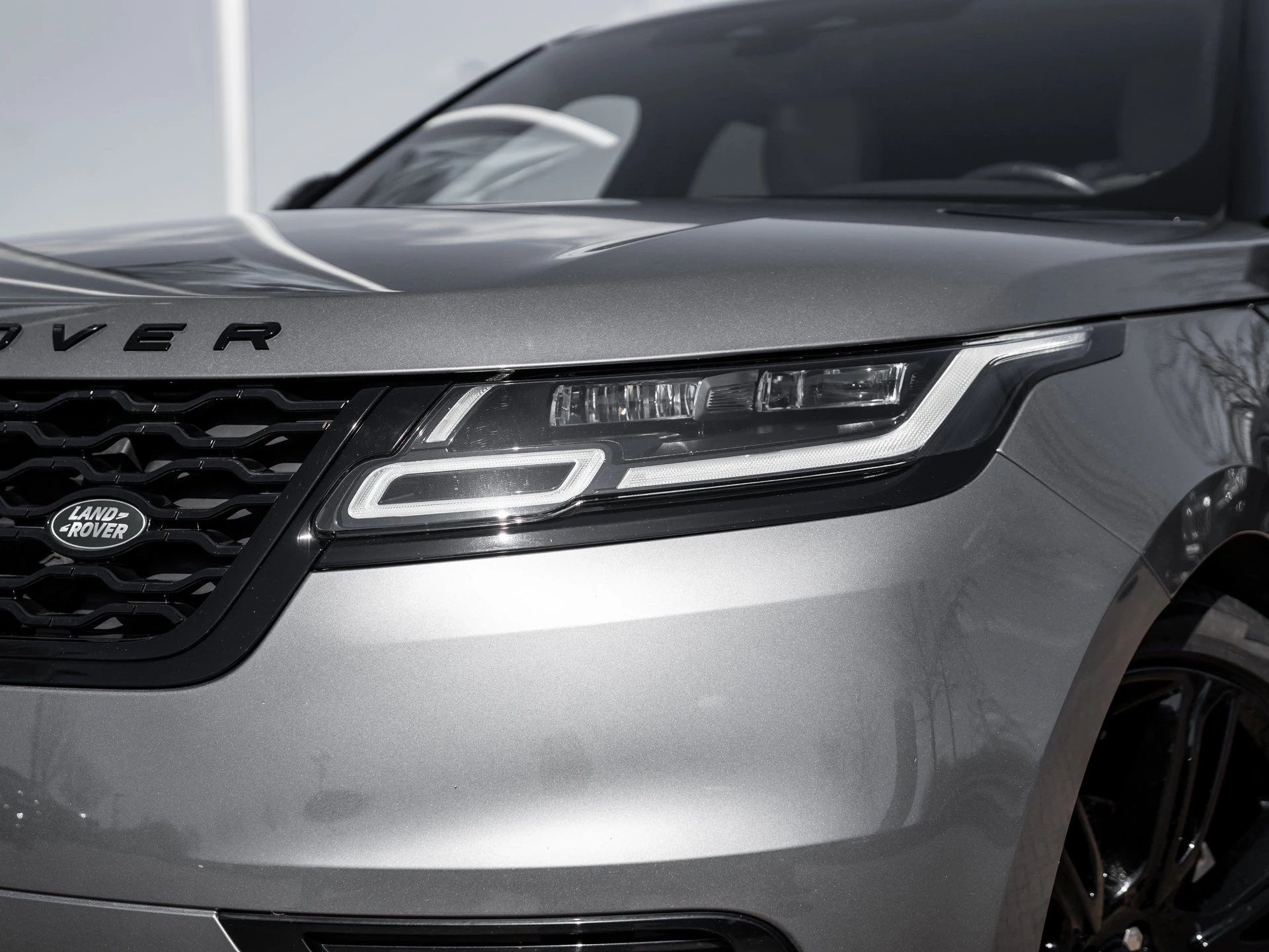 Land Rover-Range Rover Velar-image-22