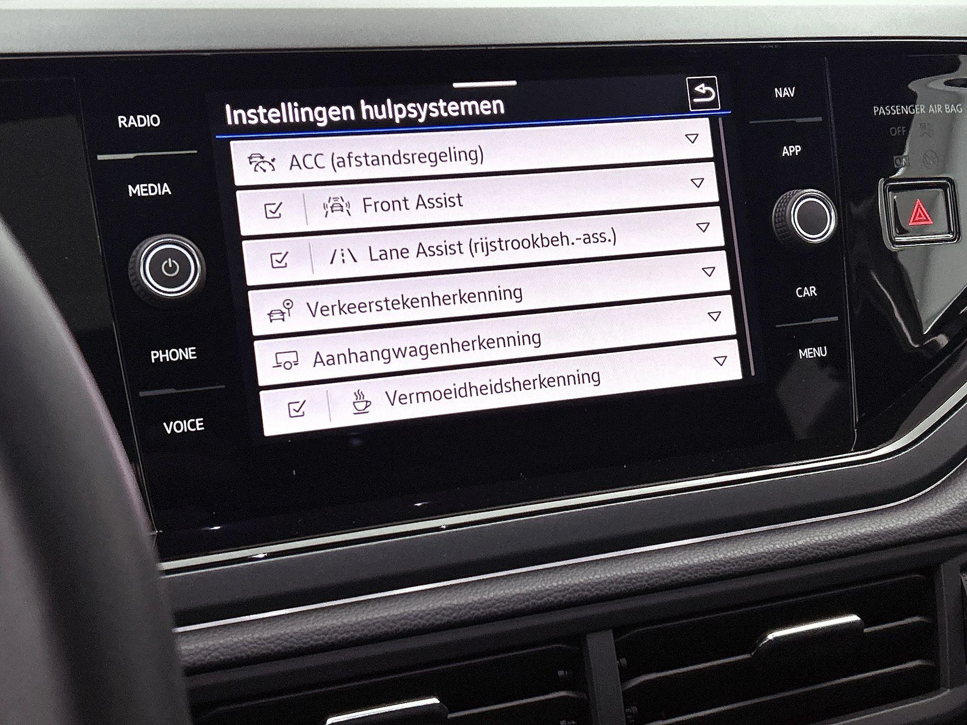 Volkswagen-Taigo-image-11