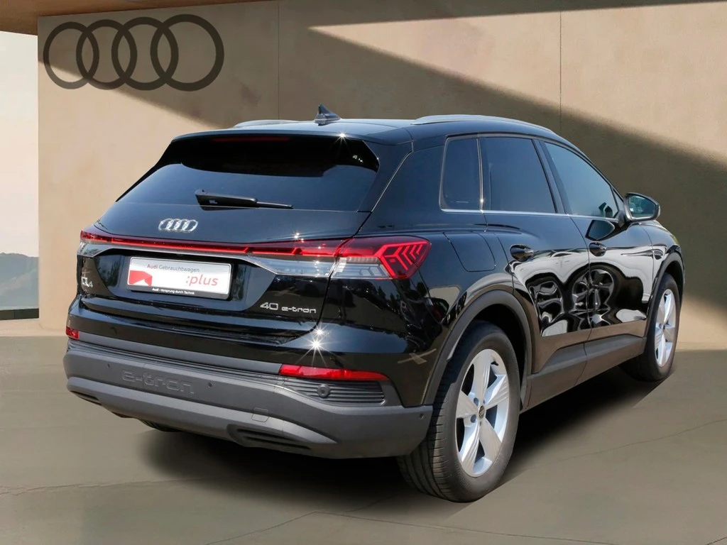 Audi Q4 e-tron 40 AHK*NAVI*VIRTUAL*ACC*PDC*LED*SHZ