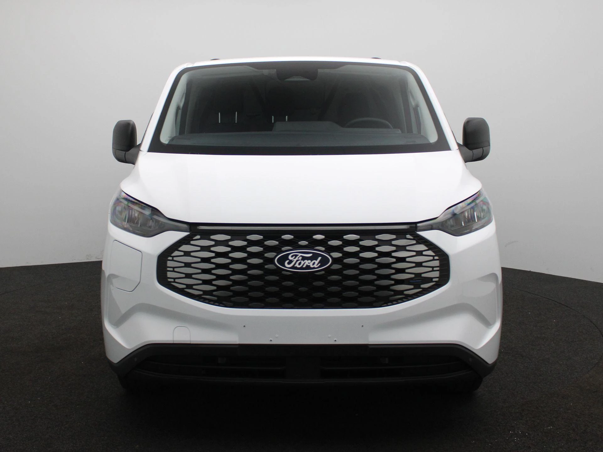 Ford-E-Transit Custom-image-2