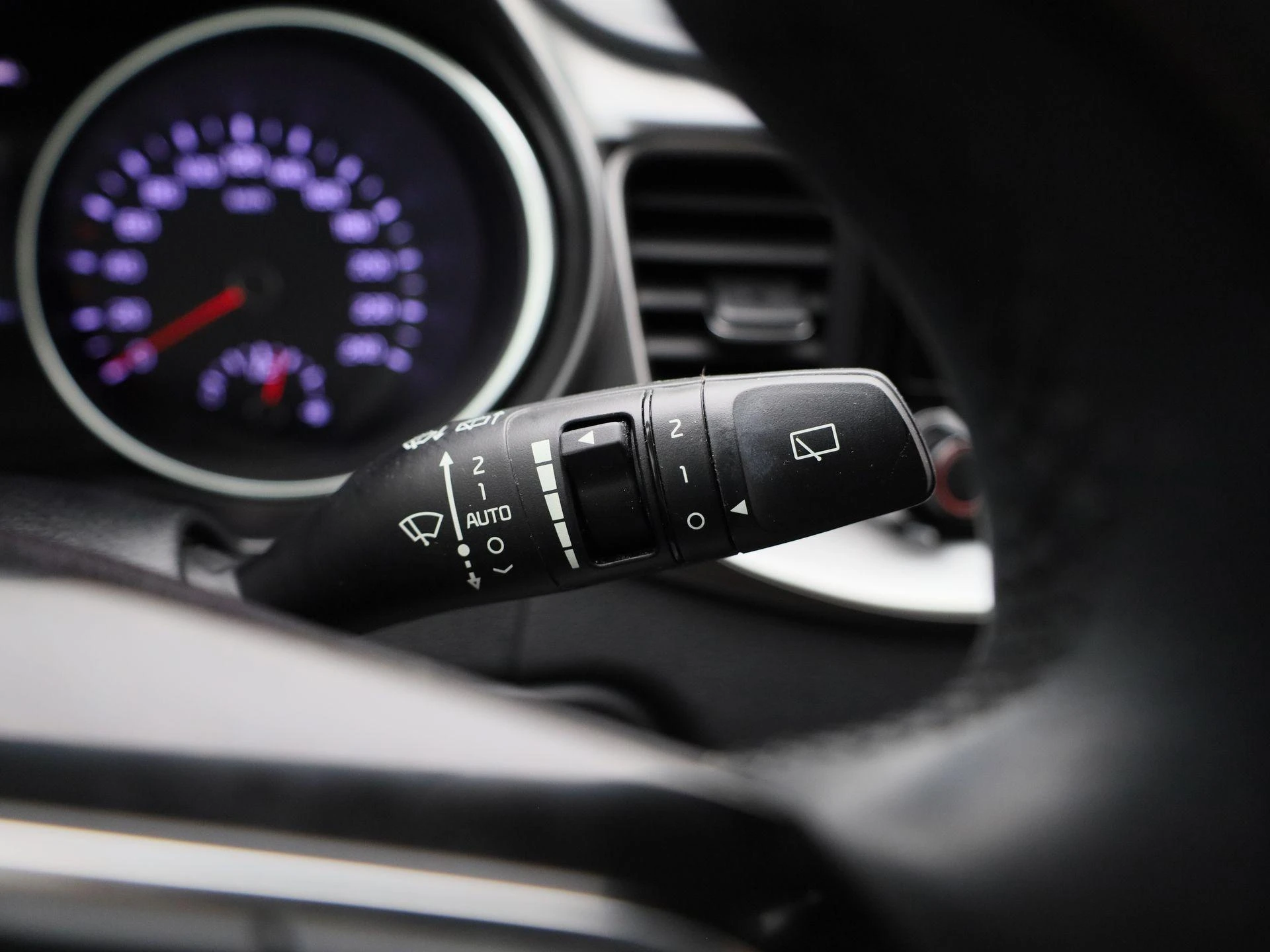 Kia-Ceed Sportswagon-image-19