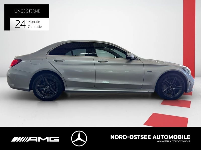 Mercedes-Benz C-Klasse 300 de AMG EDITION 19 AHK 360° DISTRONIC LED AMGW205 C 300 de AMG EDITION 19 AHK 360° DISTRONIC LED AMG