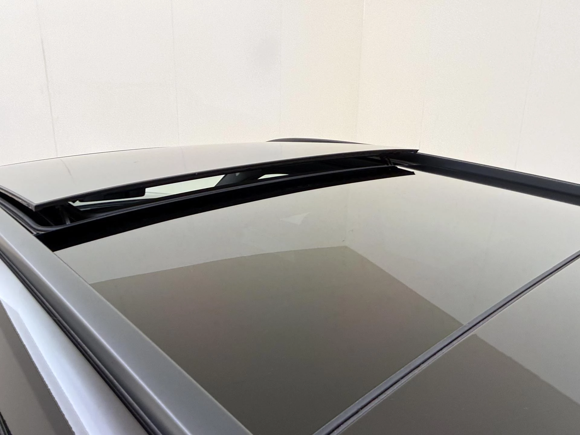 Mercedes-Benz-C-Klasse-image-28