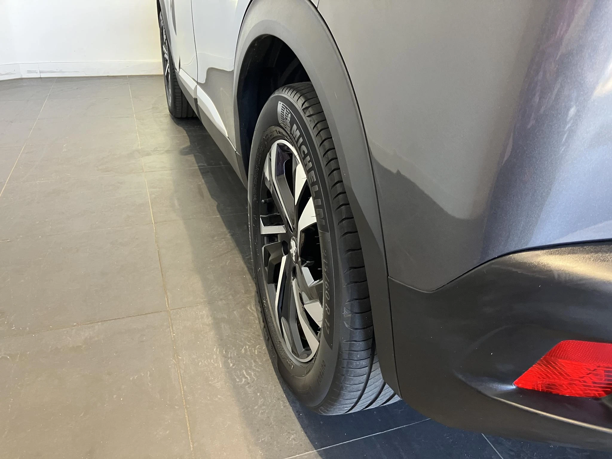 Peugeot-2008-image-7